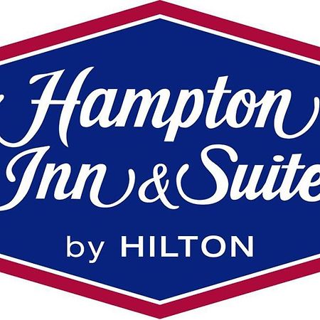 Hampton Inn By Hilton Lincoln Downtown Exterior photo